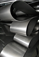 الفولاذ المقاوم للصدأ والزنبرك والأشرطة المقوية - بولندا. صفائح، أسلاك، أنابيب